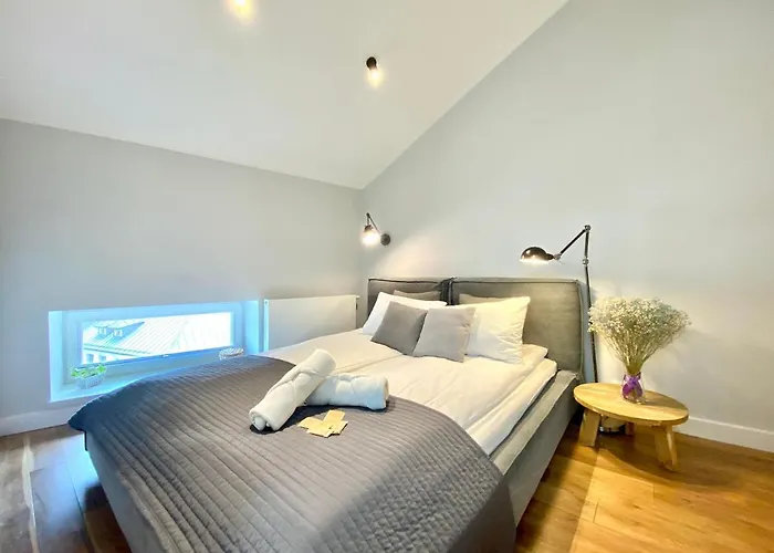 Mint Luxury At The Main Square Apartment *