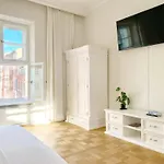 Διαμέρισμα Mint Luxury At The Main Square *