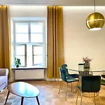 Apartment Mint Luxury At The Main Square Krakau