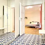 Διαμέρισμα Mint Luxury At The Main Square *