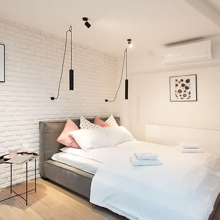 Mint Luxury At The Main Square Apartment Krakow