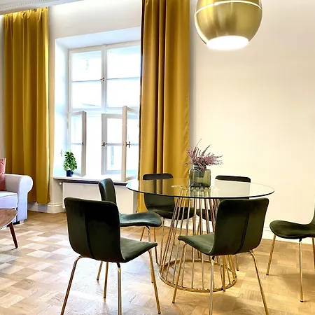 Mint Luxury At The Main Square Apartman *