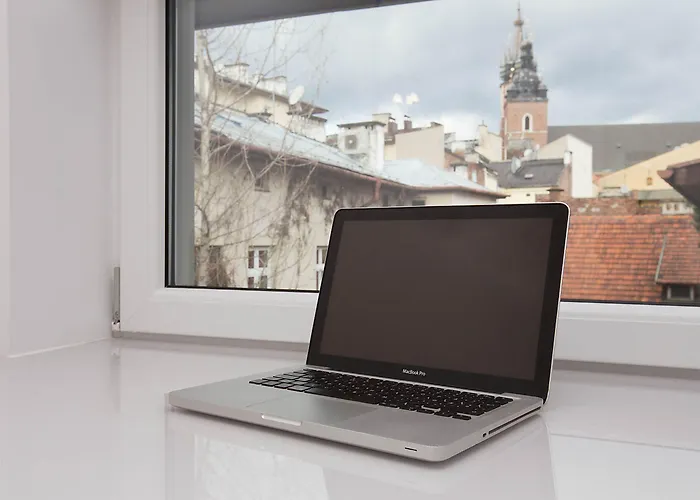 Mint Luxury At The Main Square דירה *