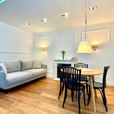 Daire Mint Luxury At The Main Square