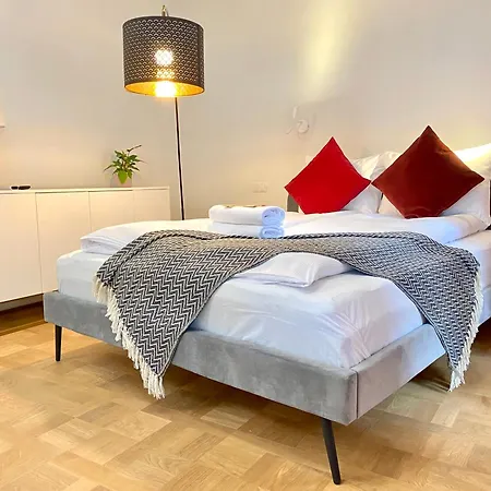 Daire Mint Luxury At The Main Square Krakow