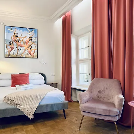 Daire Mint Luxury At The Main Square