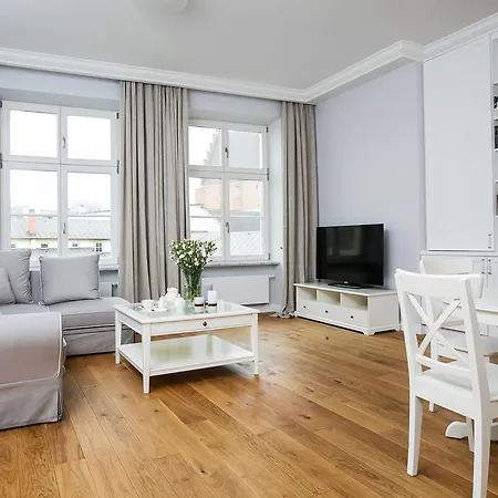 Mint Luxury At The Main Square Daire